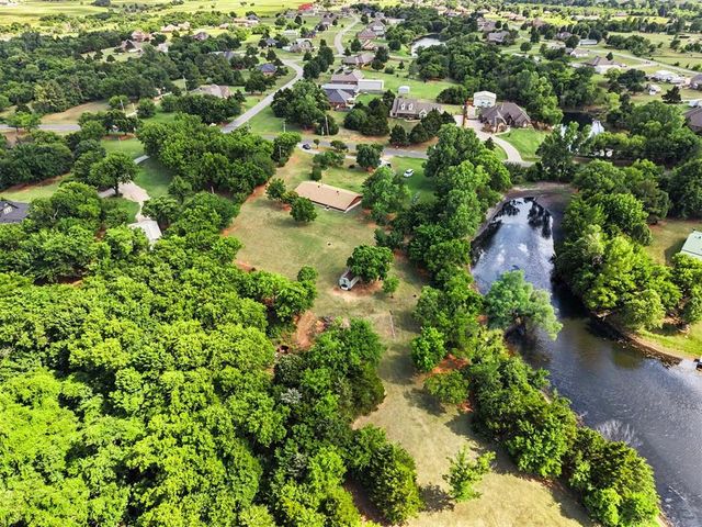 1211 E Rock Creek Road, Tuttle, OK 73089