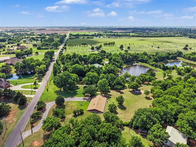 1211 E Rock Creek Road, Tuttle, OK 73089