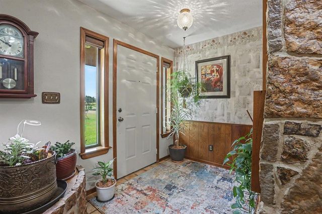 1211 E Rock Creek Road, Tuttle, OK 73089