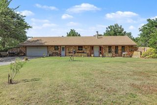 1211 E Rock Creek Road, Tuttle, OK 73089