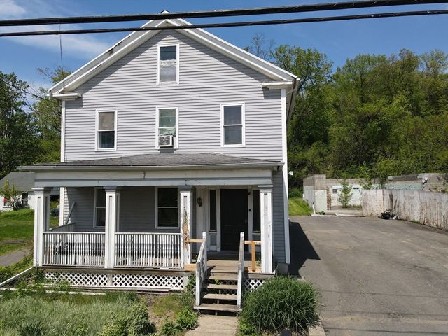 427-429 Deerfield St, Greenfield, MA 01301