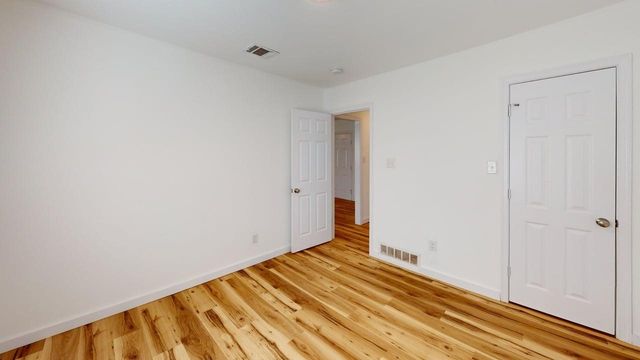 1202 Valley View Drive, Arlington, TX 76010