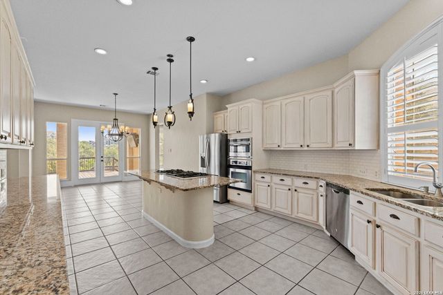 1814 PALMER VW, San Antonio, TX 78260