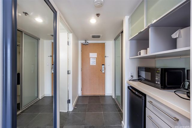 410 Atkinson Drive 1912, Honolulu, HI 96814