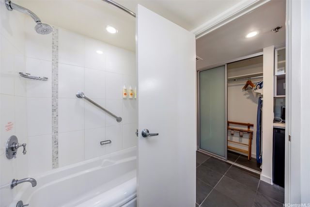 410 Atkinson Drive 1912, Honolulu, HI 96814