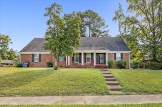 2948 DALEBROOK ST, Memphis, TN 38127
