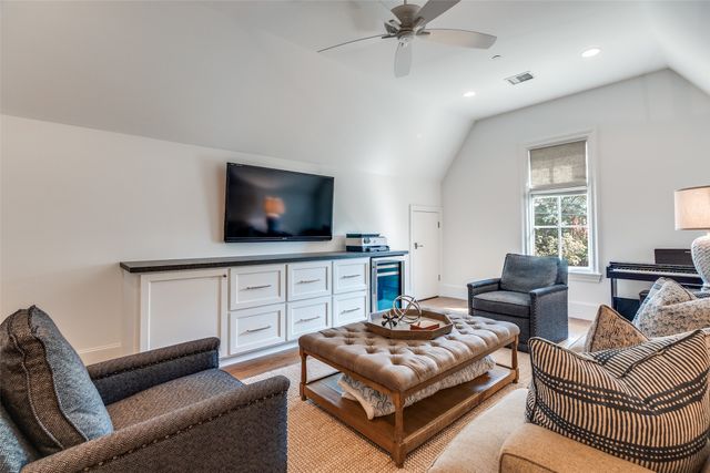 3325 Bryn Mawr Drive, University Park, TX 75225