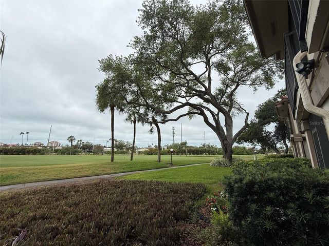 6219 PALMA DEL MAR BOULEVARD S 105, St Petersburg, FL 33715