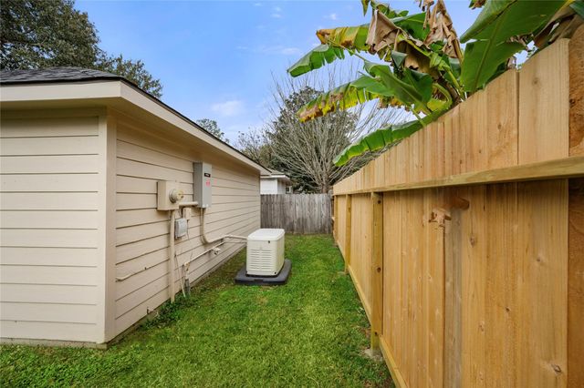 12426 Wealdstone Drive, Tomball, TX 77377