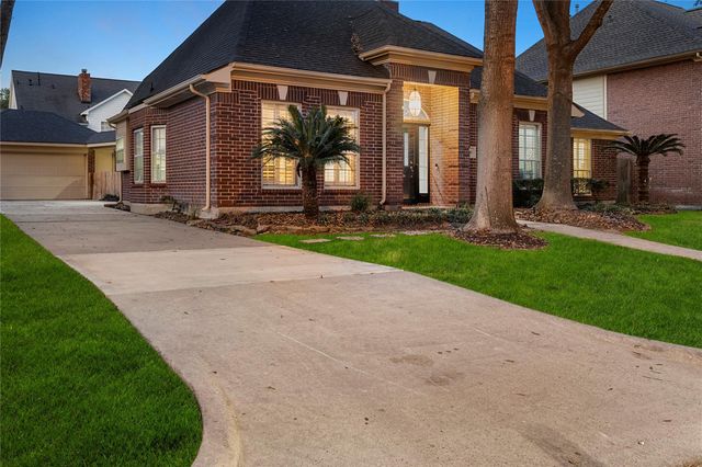 12426 Wealdstone Drive, Tomball, TX 77377