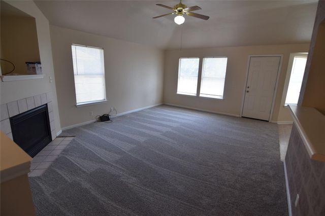 380 Zebra DR, Kyle, TX 78640