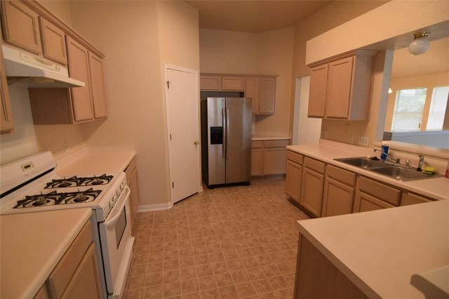 380 Zebra DR, Kyle, TX 78640