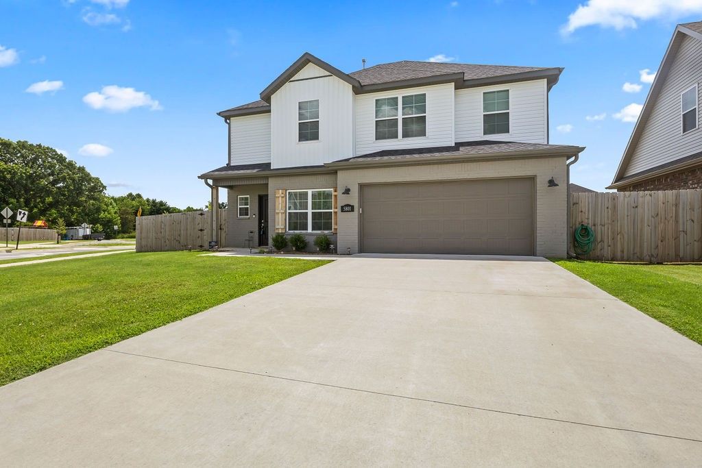 5801 SW Gentle Winds Avenue, Bentonville, AR 72713