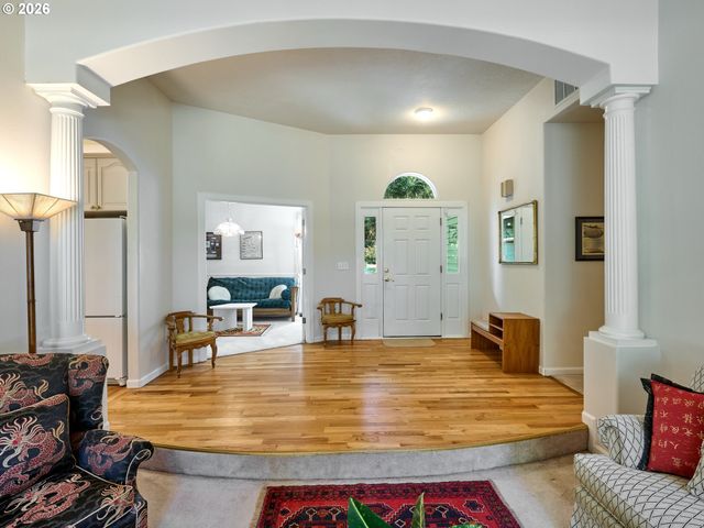 238 ROCK St, Silverton, OR 97381