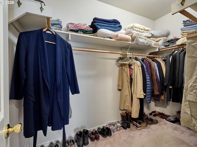 238 ROCK St, Silverton, OR 97381