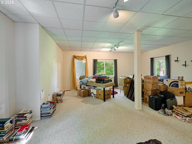238 ROCK St, Silverton, OR 97381