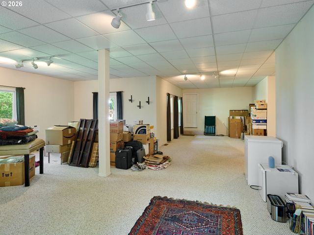 238 ROCK St, Silverton, OR 97381