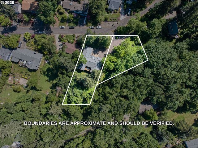 238 ROCK St, Silverton, OR 97381