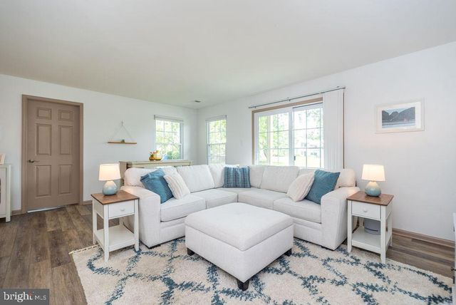 30024 BEACON HILL DR, Southampton, PA 18966