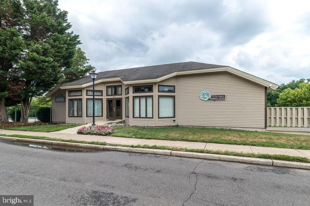 30024 BEACON HILL DR, Southampton, PA 18966
