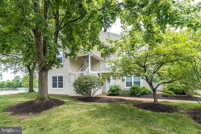 30024 BEACON HILL DR, Southampton, PA 18966