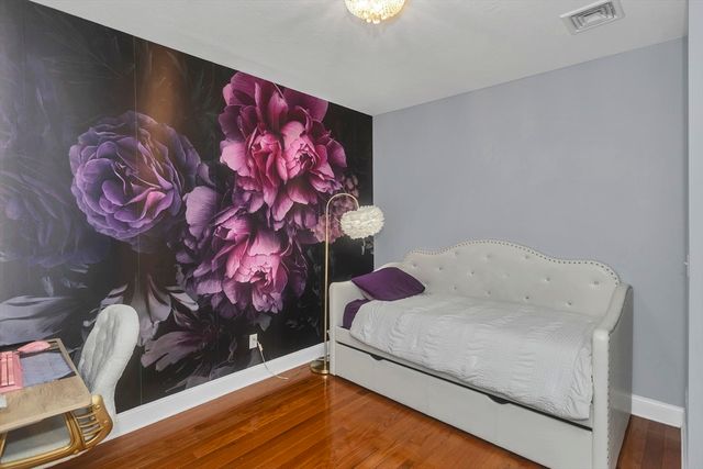 10 Laroche St, Ludlow, MA 01056