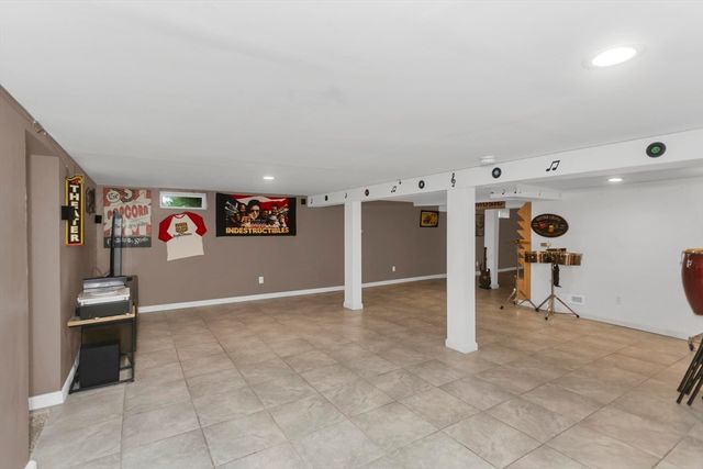 10 Laroche St, Ludlow, MA 01056