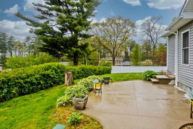 10 Laroche St, Ludlow, MA 01056