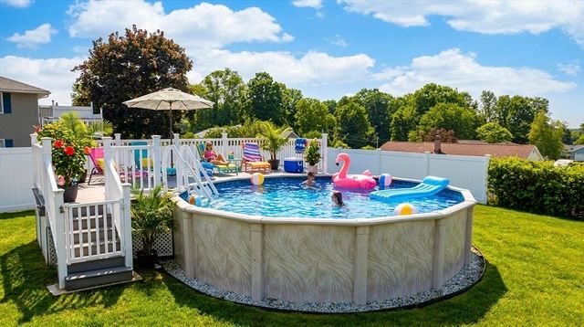 10 Laroche St, Ludlow, MA 01056
