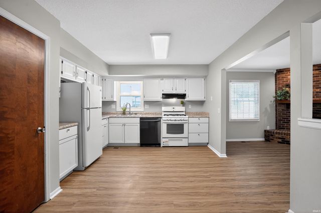 8808 Conway Court, Fort Wayne, IN 46825