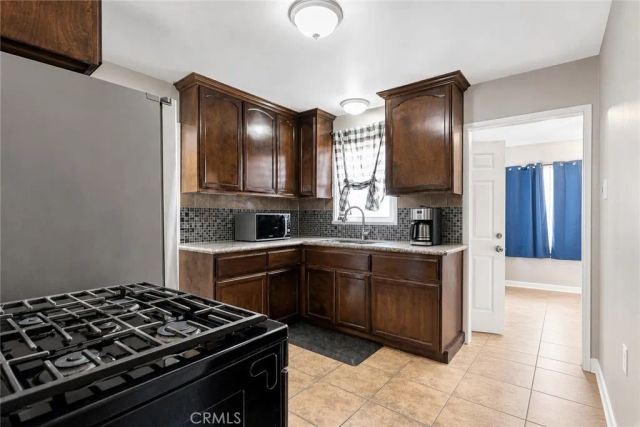 1321 Vale, Bakersfield, CA 93306
