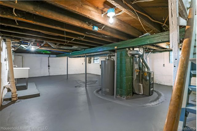 245 S Edith Street, Pontiac, MI 48342