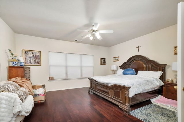 2812 Pinnacle Drive, Burleson, TX 76028