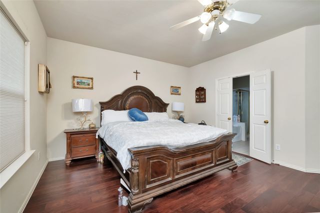 2812 Pinnacle Drive, Burleson, TX 76028