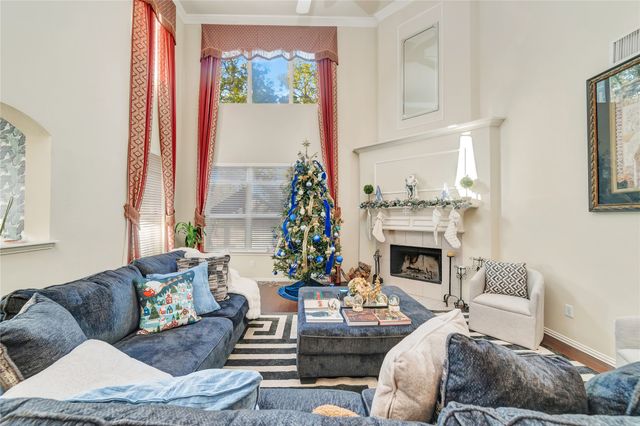 2812 Pinnacle Drive, Burleson, TX 76028