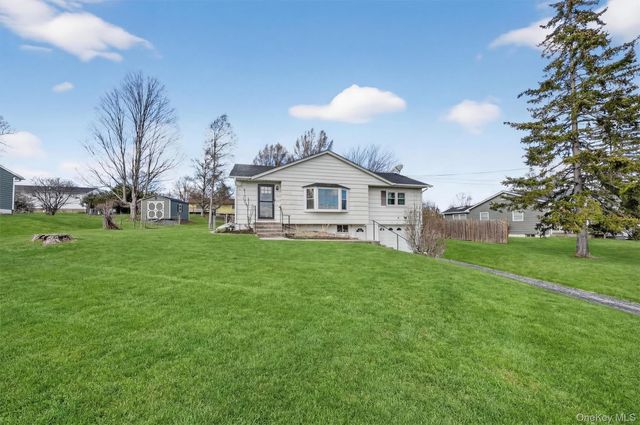 19 Valewood Drive, New Windsor, NY 12553