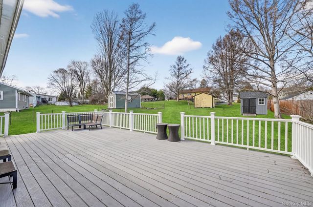 19 Valewood Drive, New Windsor, NY 12553
