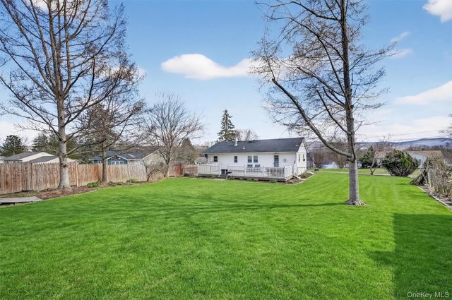 19 Valewood Drive, New Windsor, NY 12553