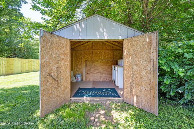 1932 Beech St, Louisville, KY 40210