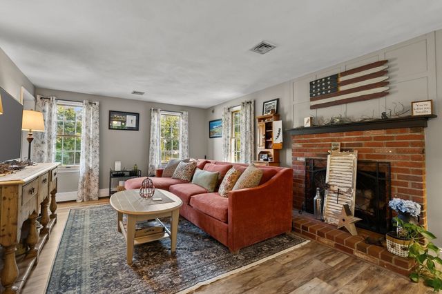 2 Brookside Drive, Bridgewater, MA 02324