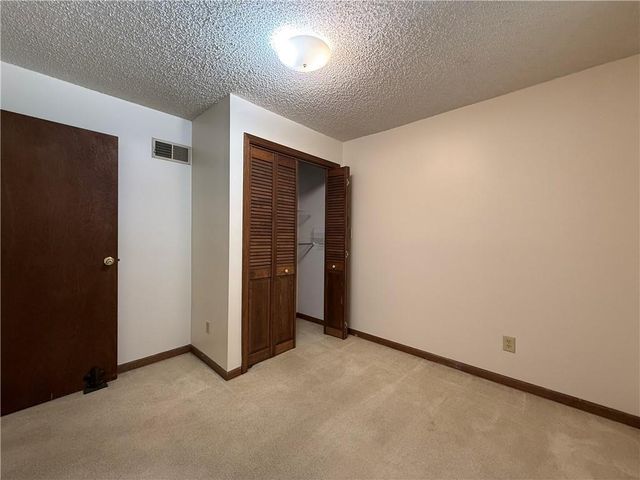 13227 Bennington Avenue, Grandview, MO 64030