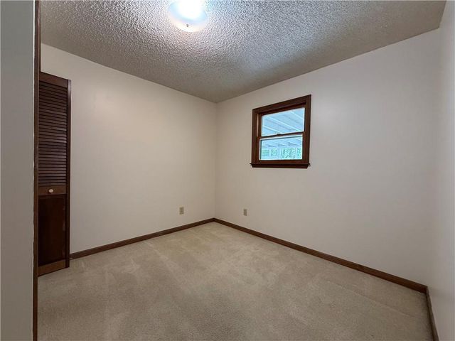 13227 Bennington Avenue, Grandview, MO 64030