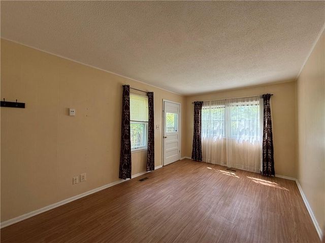 13227 Bennington Avenue, Grandview, MO 64030