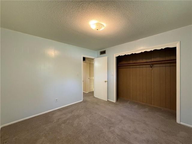 13227 Bennington Avenue, Grandview, MO 64030