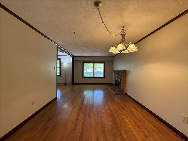 13227 Bennington Avenue, Grandview, MO 64030