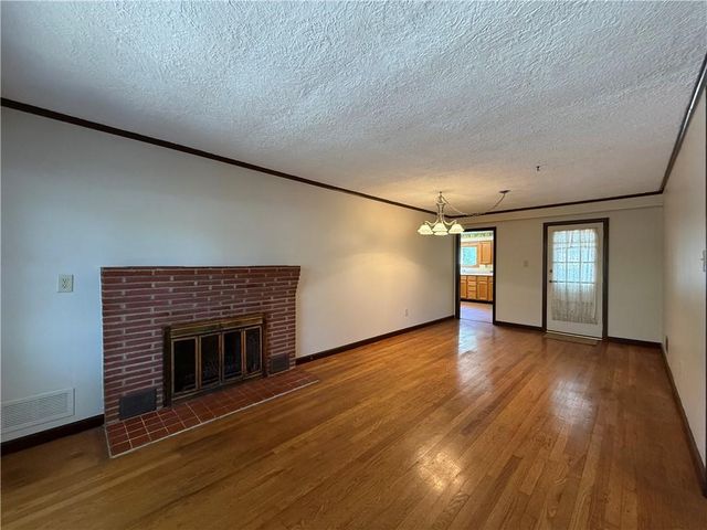 13227 Bennington Avenue, Grandview, MO 64030
