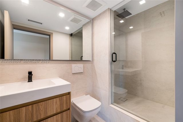 10155 Collins Ave 202, Bal Harbour, FL 33154