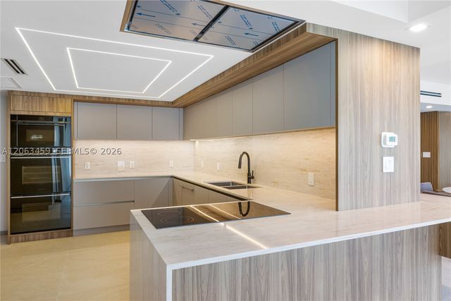 10155 Collins Ave 202, Bal Harbour, FL 33154