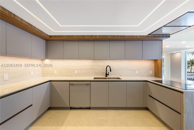 10155 Collins Ave 202, Bal Harbour, FL 33154