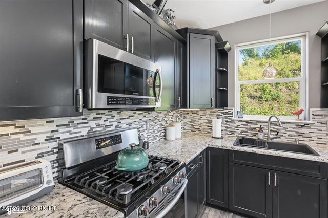 3061 W Wintergreen Drive, Wasilla, AK 99654